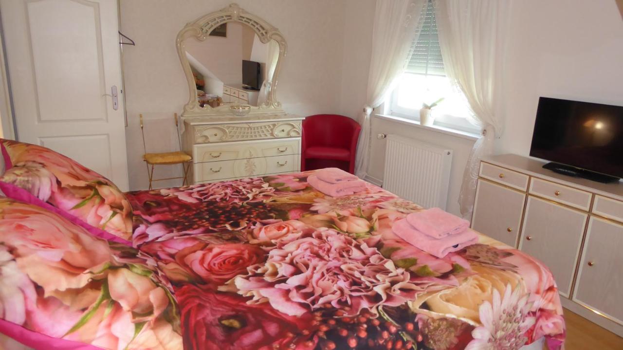 Blumen Apartment Hambourg Extérieur photo